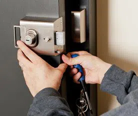 New York Liberty Locksmith New York, NY 212-457-2517 - 3a-Emergency-Locks-Locksmith