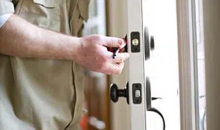New York Liberty Locksmith New York, NY 212-457-2517 - 7a-Locks-Change